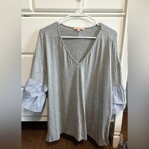 Gibson Latimer Gray V-Neck Blouse with statement pinstriped Sleeves size XL